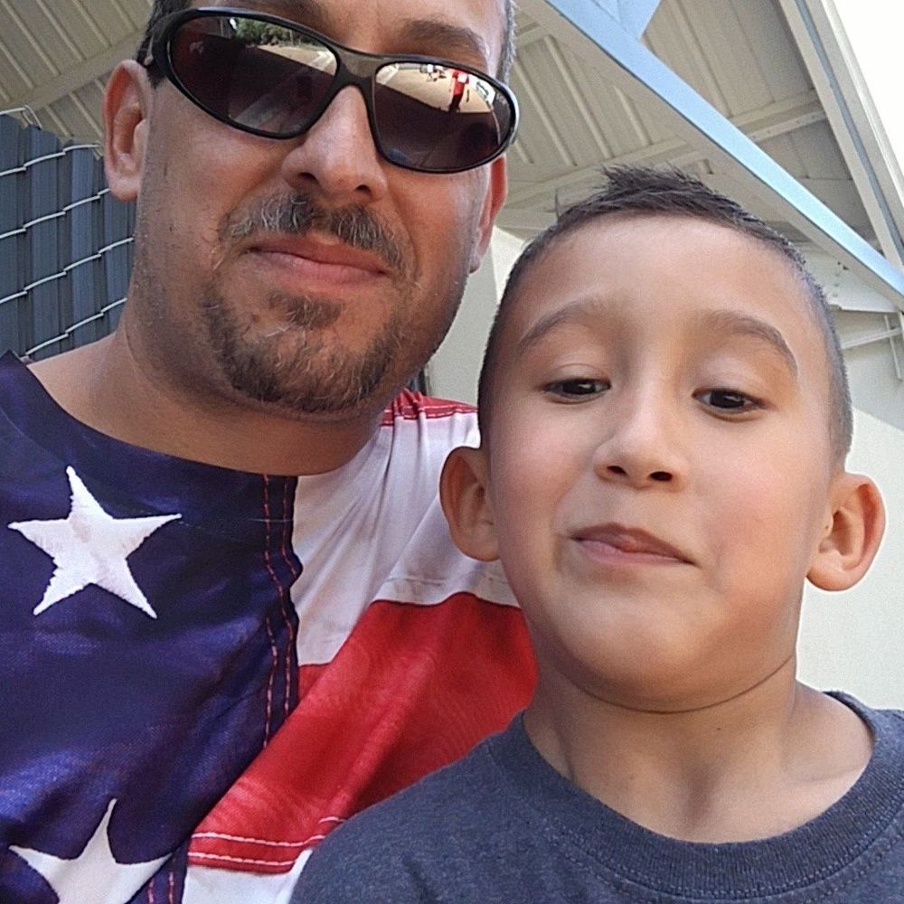 Meet your Posher, Olivero